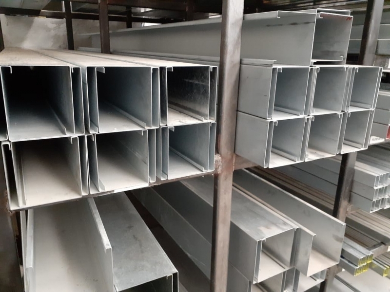 Orçamento de Perfil Metálico Galvanizado Corupá - Perfil de Aço Galvanizado